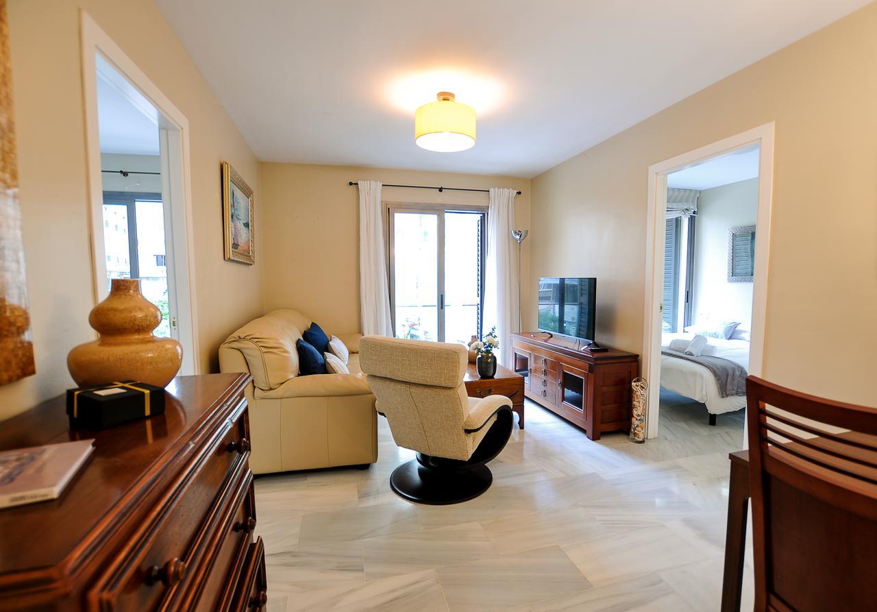 Апартаменти Acogedor Apartamento Junto A Calle Larios By Renthas Малага Екстер'єр фото